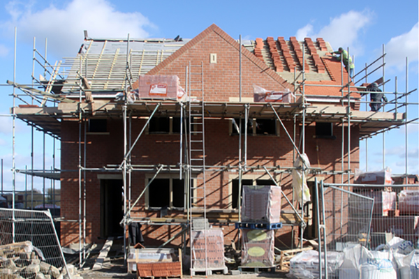 Housebuilding boosts UK construction output