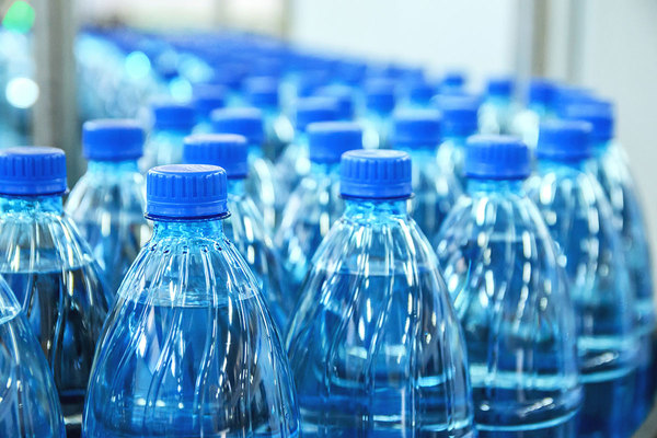 Developer bans on-site plastic bottles