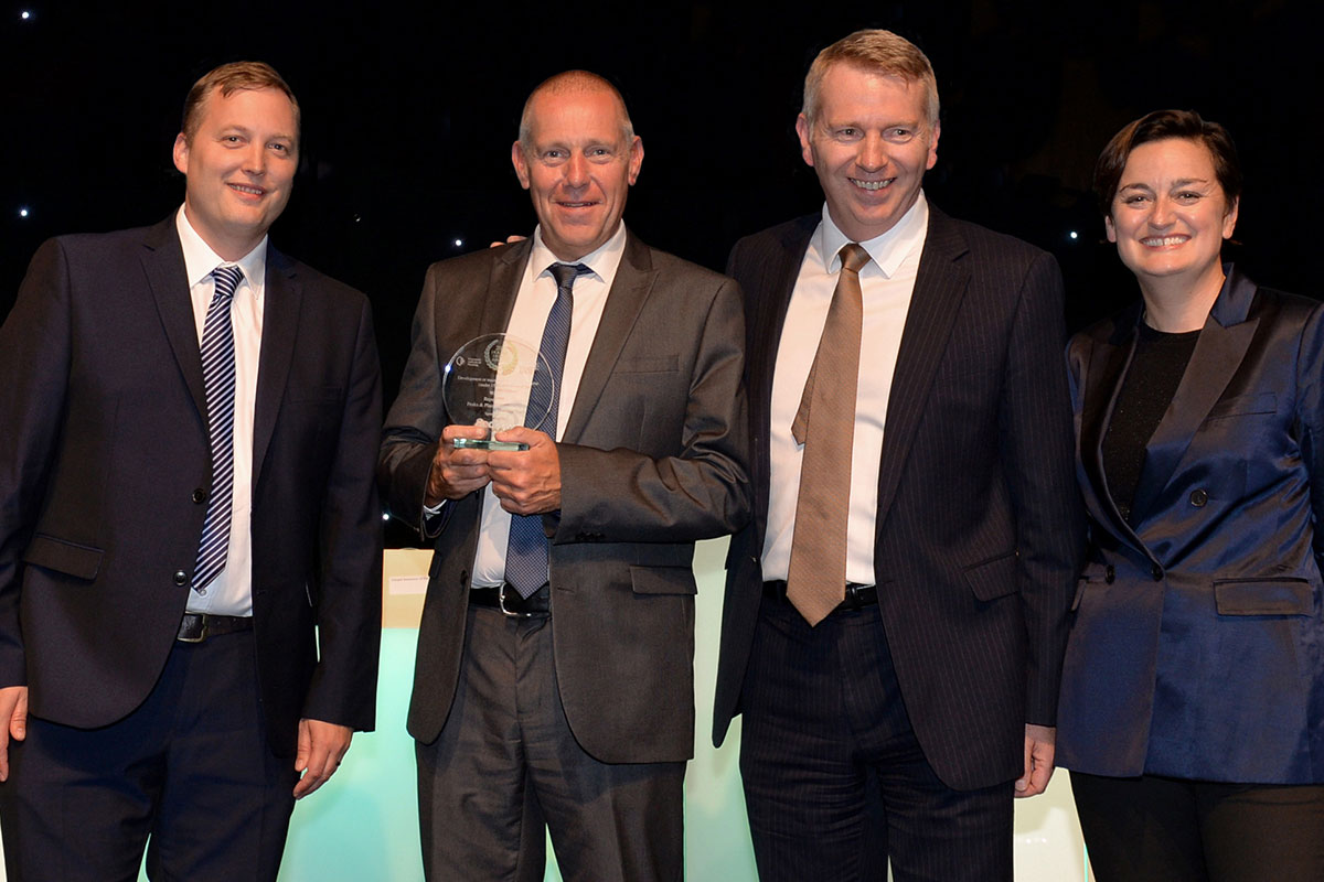 DEVELOPMENT OR MAINTENANCE TEAM of the year (UNDER 15,000 HOMES)