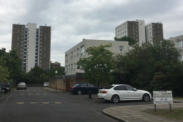 Experts criticise council’s decision to keep Ronan Point-style blocks