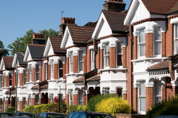 Decarbonisation of 29 million homes at risk due to significant gaps in net zero plans