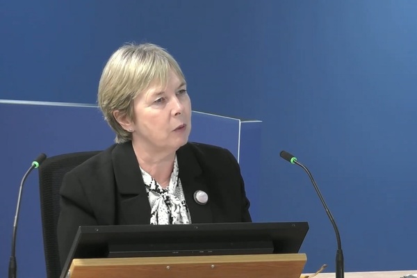 Stay put &lsquo;can&rsquo;t be trusted&rsquo;, former LFB deputy commissioner says