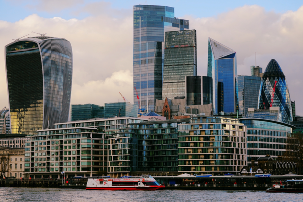 UKGBC’s guide -  Delivering Net Zero: Key considerations for Commercial Retrofit