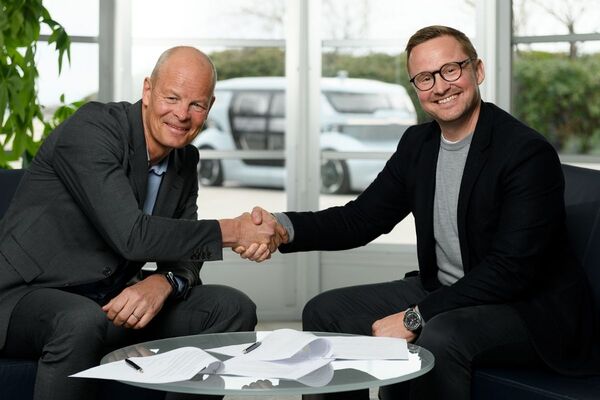 Oxbotica partners with NEVS to reshape the future of urban mobility