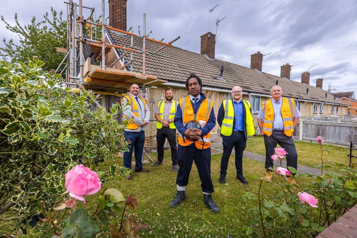 Partnership framework manager Anthony Ferguson (Thirteen), net zero customer engagement coordinator Nathan Butler (Thirteen), site manager Quincy Chapman (EQUANS), director of asset management Doug Bacon (Thirteen) and operations manager Paul Blackwell (E