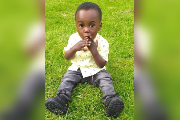 Toddler died from prolonged exposure to mould in housing association flat, coroner rules
