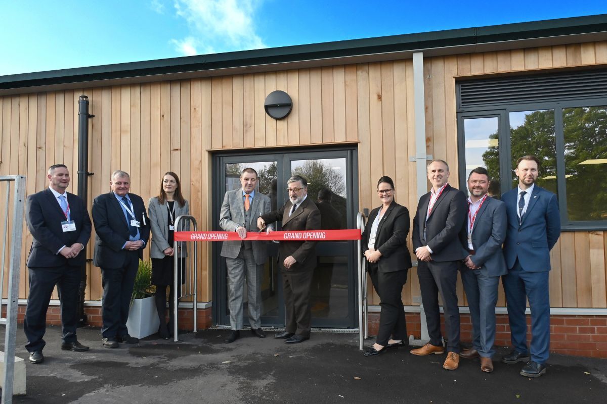 Unlock Net Zero Case studies & pilots From mining community to net