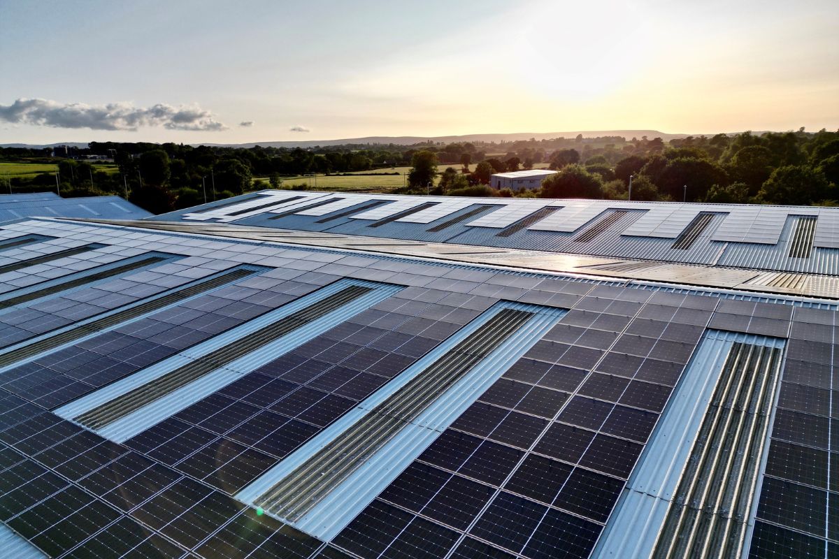 1000 solar panels installed at F Lloyd in Wrexham