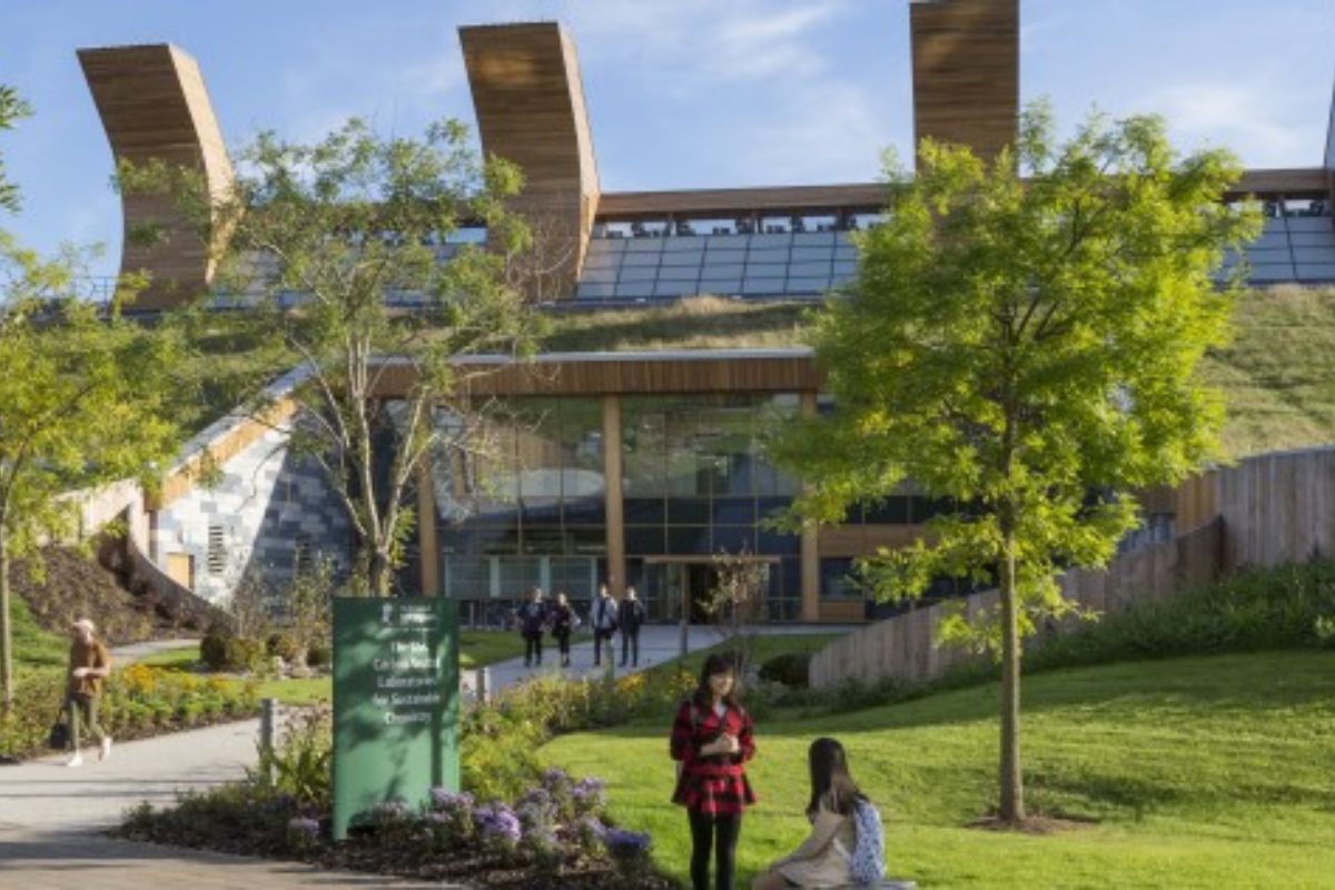 Universities for Nottingham to host East Midlands climate change education hub