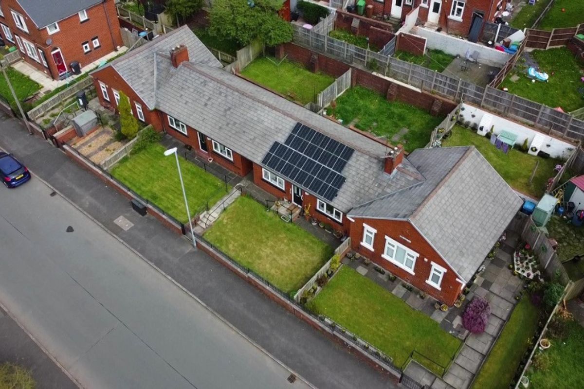Oldham homes upgraded in first wave of multi-million retrofit of 3,800 properties