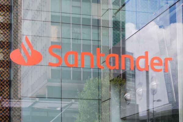 Santander suggests Covid lending-esque finance options could be used to fund retrofit