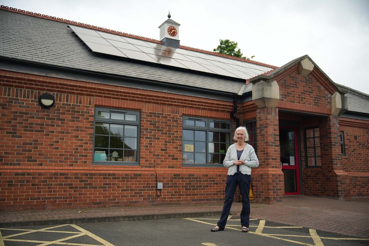 Solar panels help church reduce energy consumption and bills