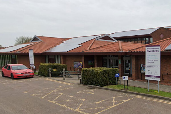 Mansfield warns of ‘no win, no fee’ cold callers pretending to be council officers