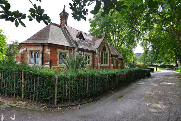 Coroner concerned about culture of large landlord after girl drowns in canal with unsafe barriers
