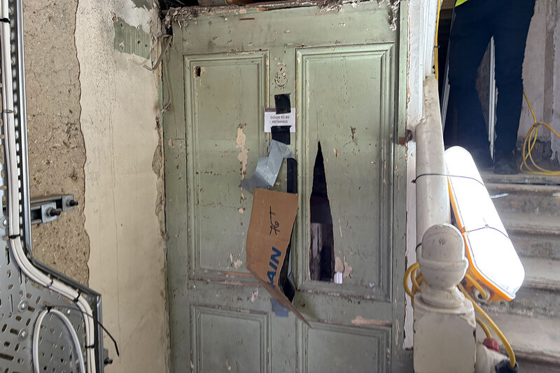 Original door in one of the South Molton Street homes Original door in one of the South Molton Street homes