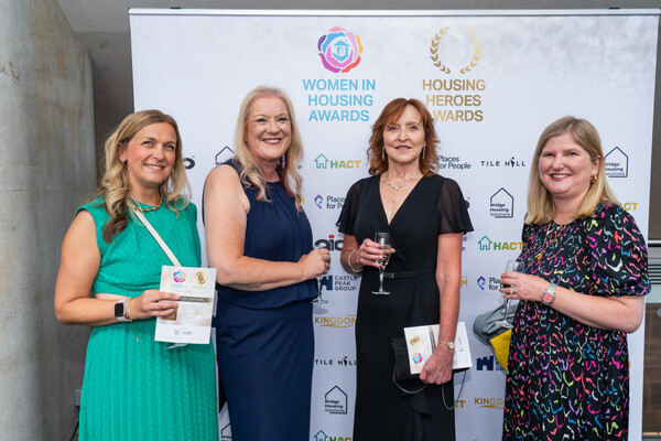 WIH and HHA Awards Night 04092 82075490