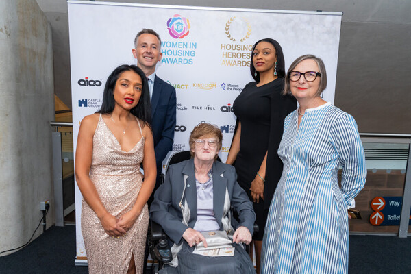 WIH and HHA Awards Night 04095 82075423