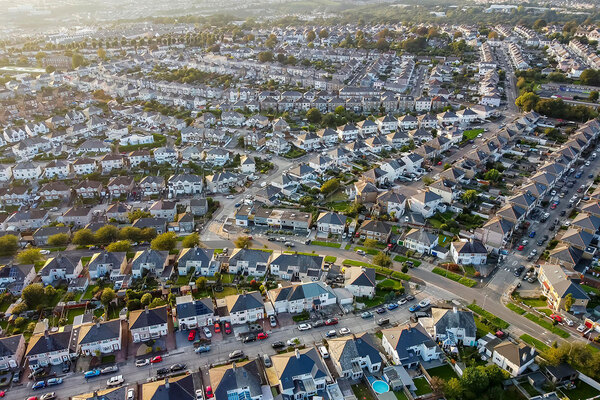 Retrofit installers call for &lsquo;cool homes plan&rsquo; to tackle deadly overheating