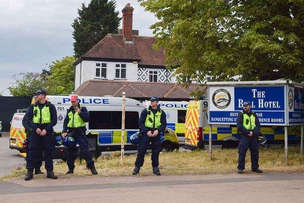 Hotel stays: can pilot schemes reshape the asylum housing system?