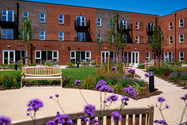 Best partnership &ndash; 100+ homes