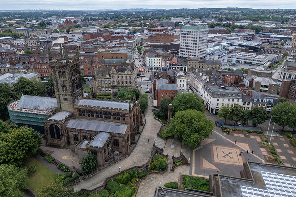 Two Midlands landlords announce merger talks