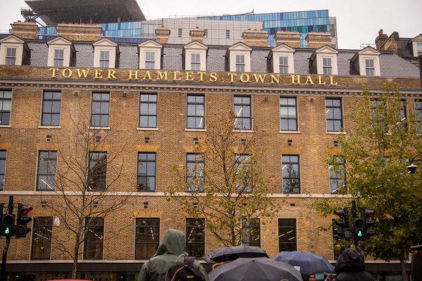 London council to receive under &pound;300,000 for five blocks transferred to struck-off airspace developer