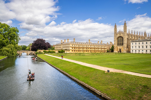 University and councils develop AI tool that predicts safety issues in social housing