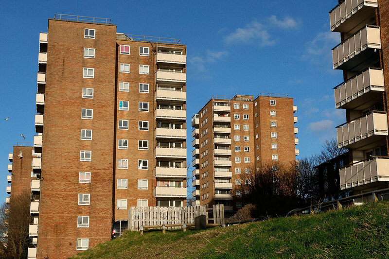 Conservatives pledge to ban foreign nationals from social housing